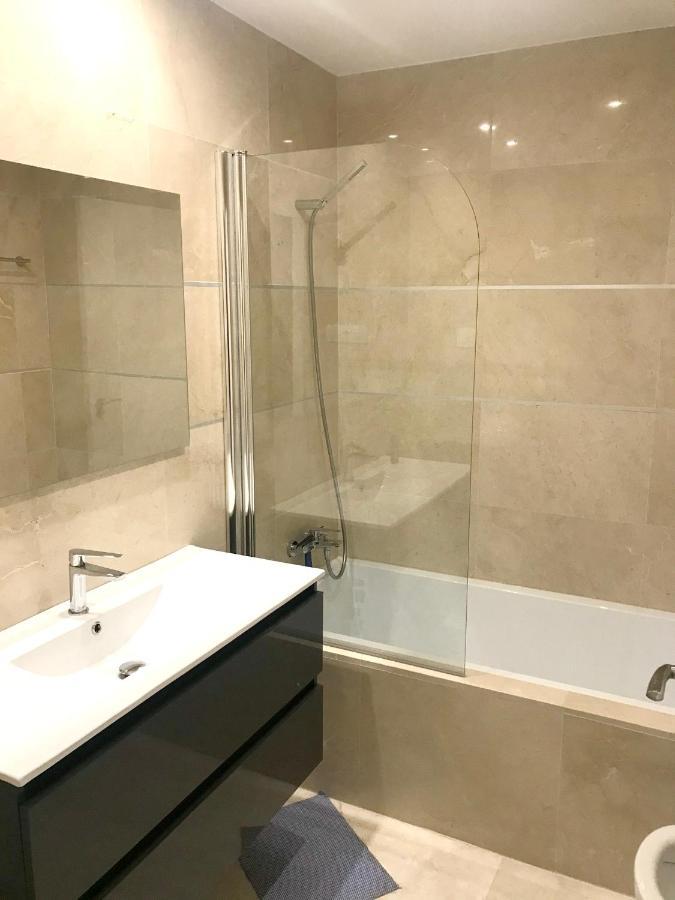 Spacious Apartment With Views In Malaga 77 M² Shared Pool San Luis de Sabinillas Zewnętrze zdjęcie